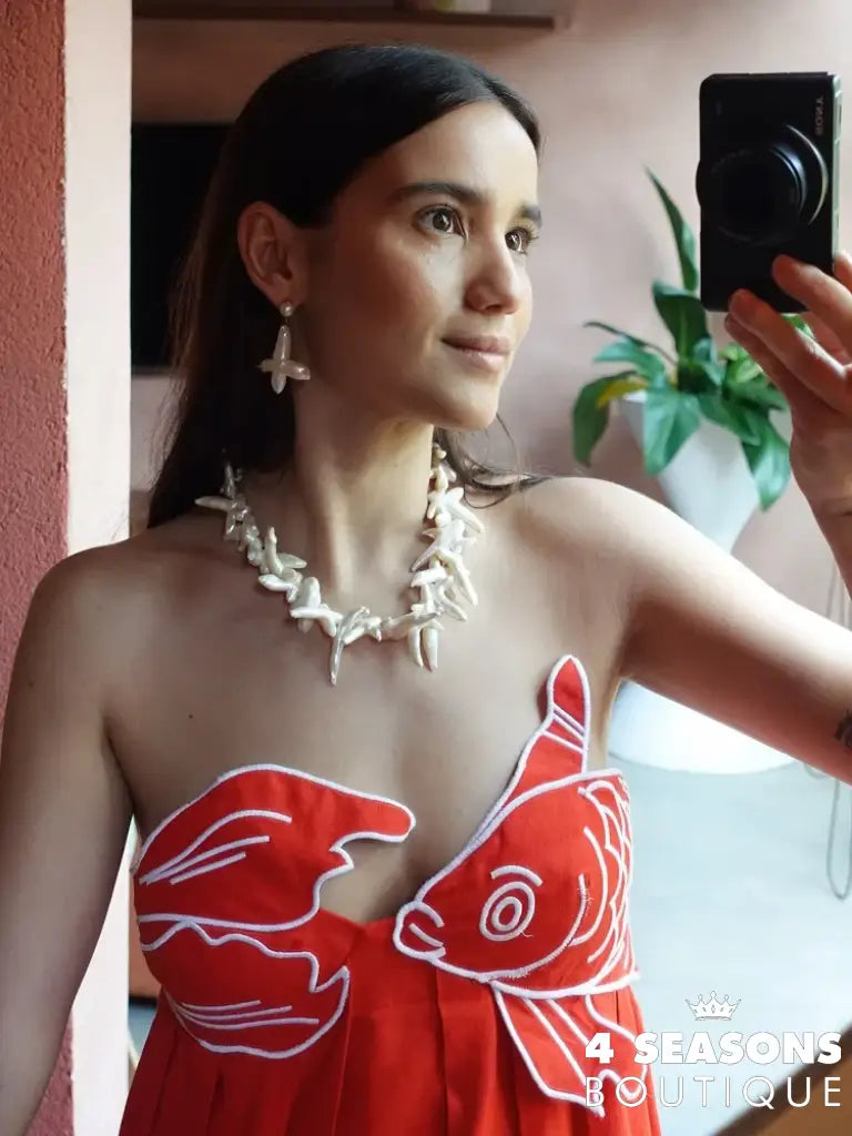 Summer 2024 New Fashion Chic Sleeveless Red Fish Shaped Bra Sling Long Dress Backless Loose Pleated